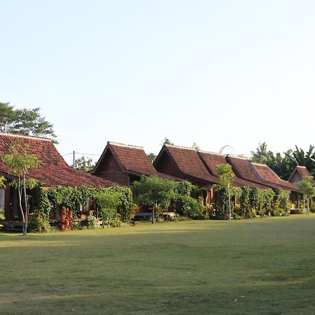 Ijen Estate Resort And Villa Banyuwangi  Exterior photo