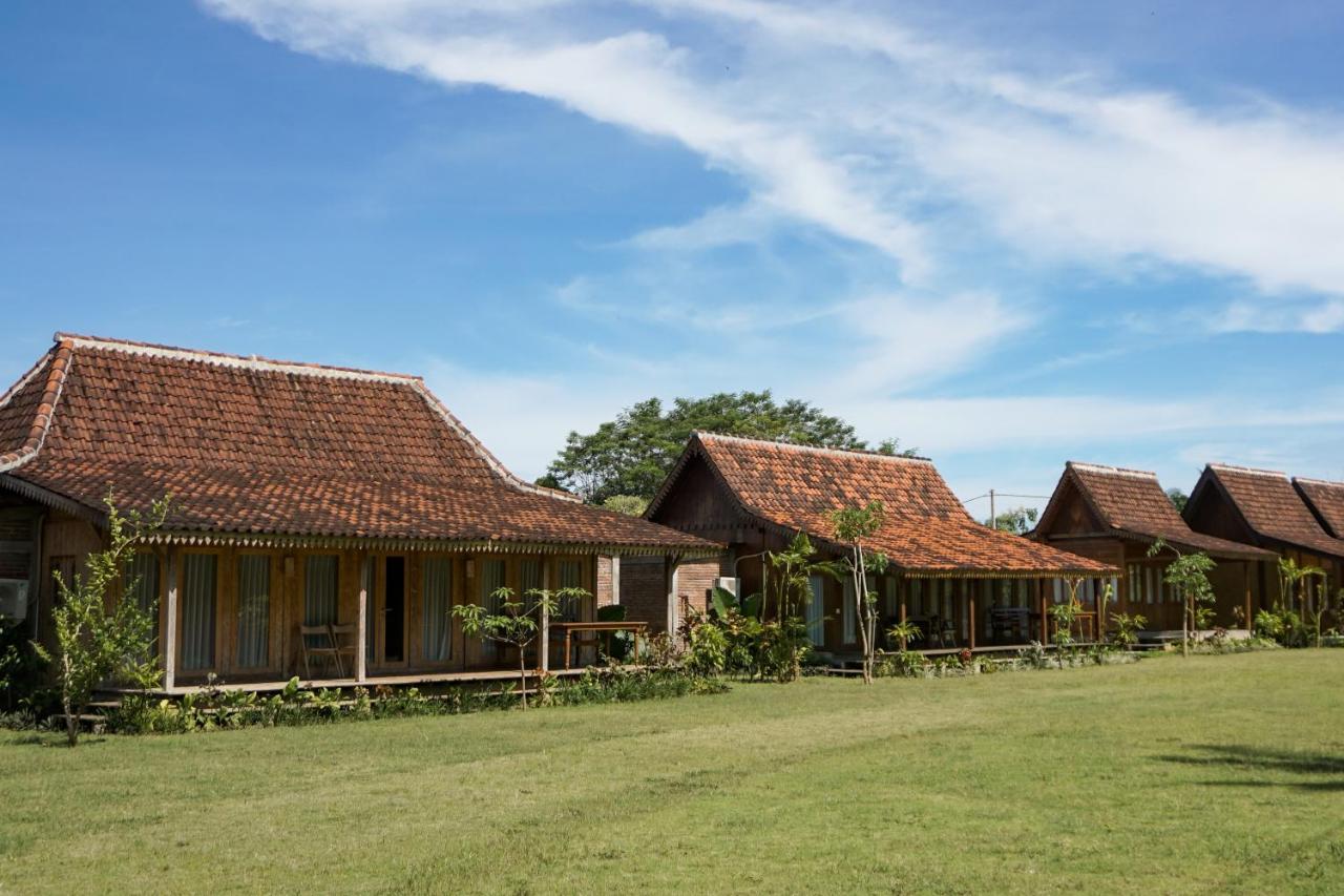 Ijen Estate Resort And Villa Banyuwangi  Exterior photo